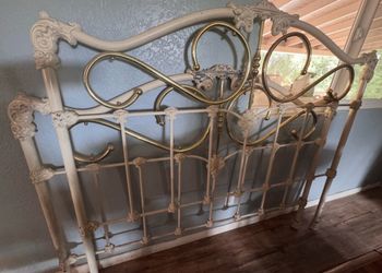 Vintage-inspired iron headboard & footboard