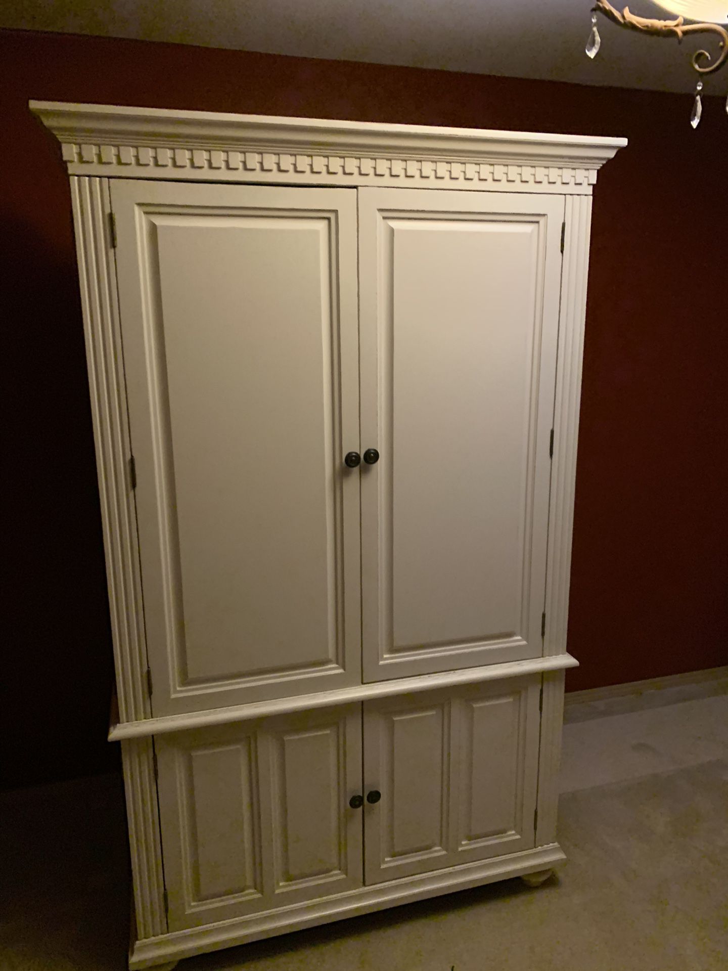 Office armoire