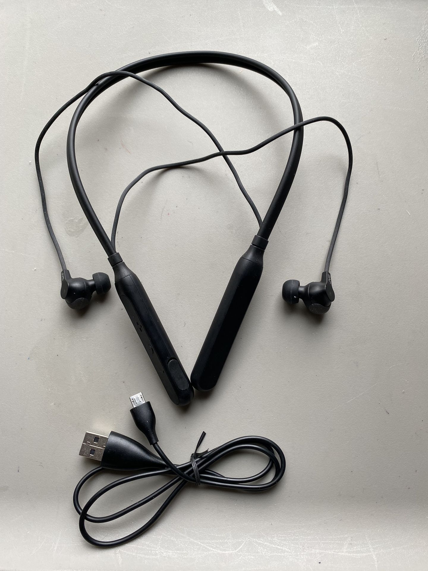 JVC HA-FX41W Bluetooth Neckband Headphones 