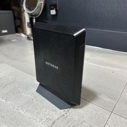 Netgear AC1900 WiFi Cable Modem Router