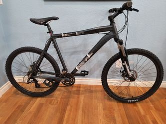 Diamondback Response 26” Mountain Bike 21 Speed XL 22” Aluminum Frame