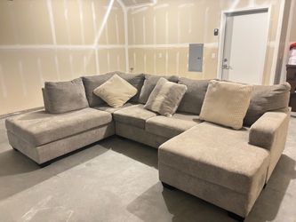 Gray Sectional Sofa with Chaise and Ottoman
