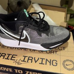Kyrie 8 GO