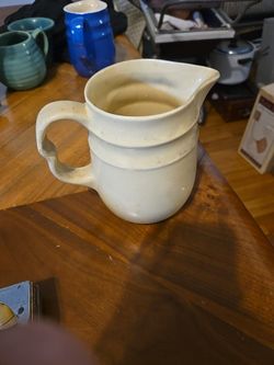 OXFORD STONEWARE  YELLOW STONEWARE  6" PITCHER MADE IN U.S.A
