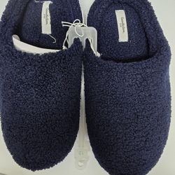 Mens Slippers, Size 12