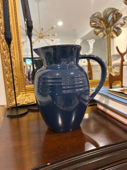 Le Creuset Stoneware Signature Pitcher - Deep Glossy Blue (1.6 Qt / 1.5L)