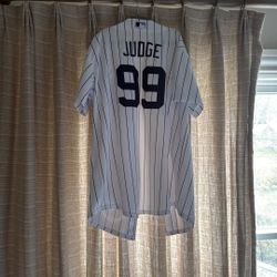 Brand  New Aaron Judge Jersey youth large 14/16