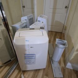 Portable air conditioner by LG model LP0817WSR 8,000 BTU in excellent working condition.