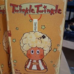 POP MART Twinkle Twinkle Be a Little Star Series plush pendant blind box.