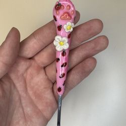 Paw crochet hook size f