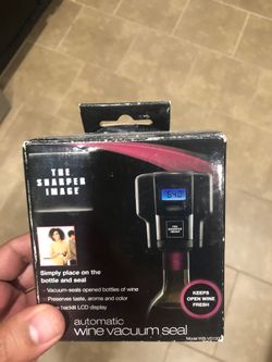 Wine bottle vacuum seal