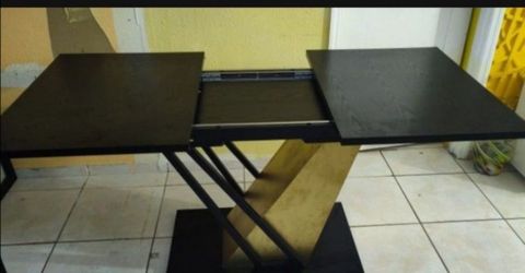 Dining table & Chairs