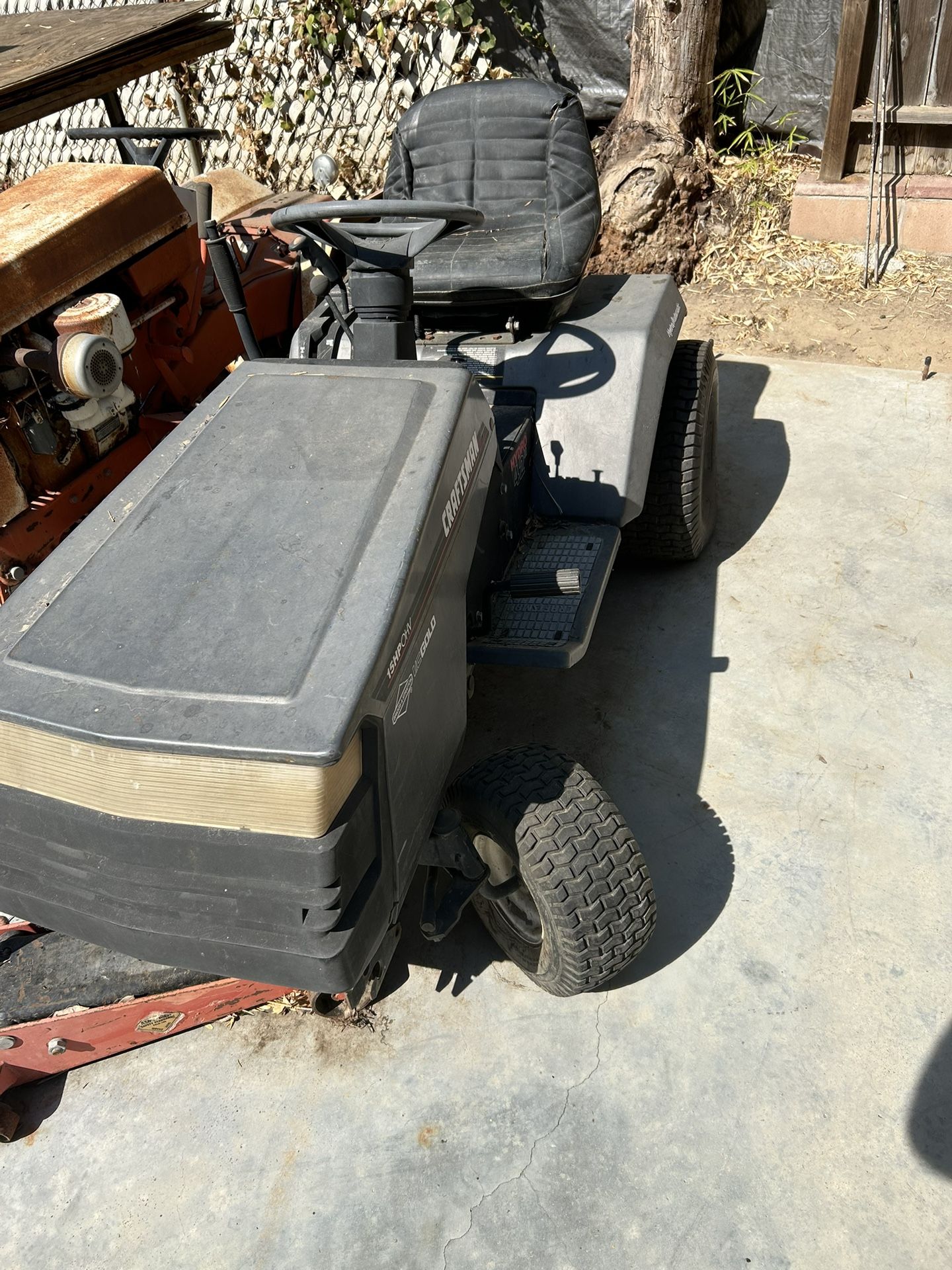 Tractor 