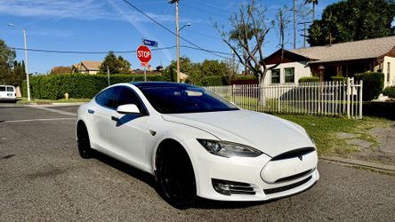 2013 Tesla Model S