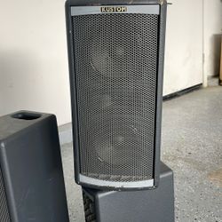 Kustom Speakers And Amplifier 