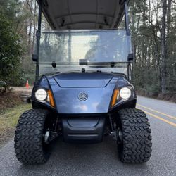2022 Yamaha Golf Cart (Street Ready)