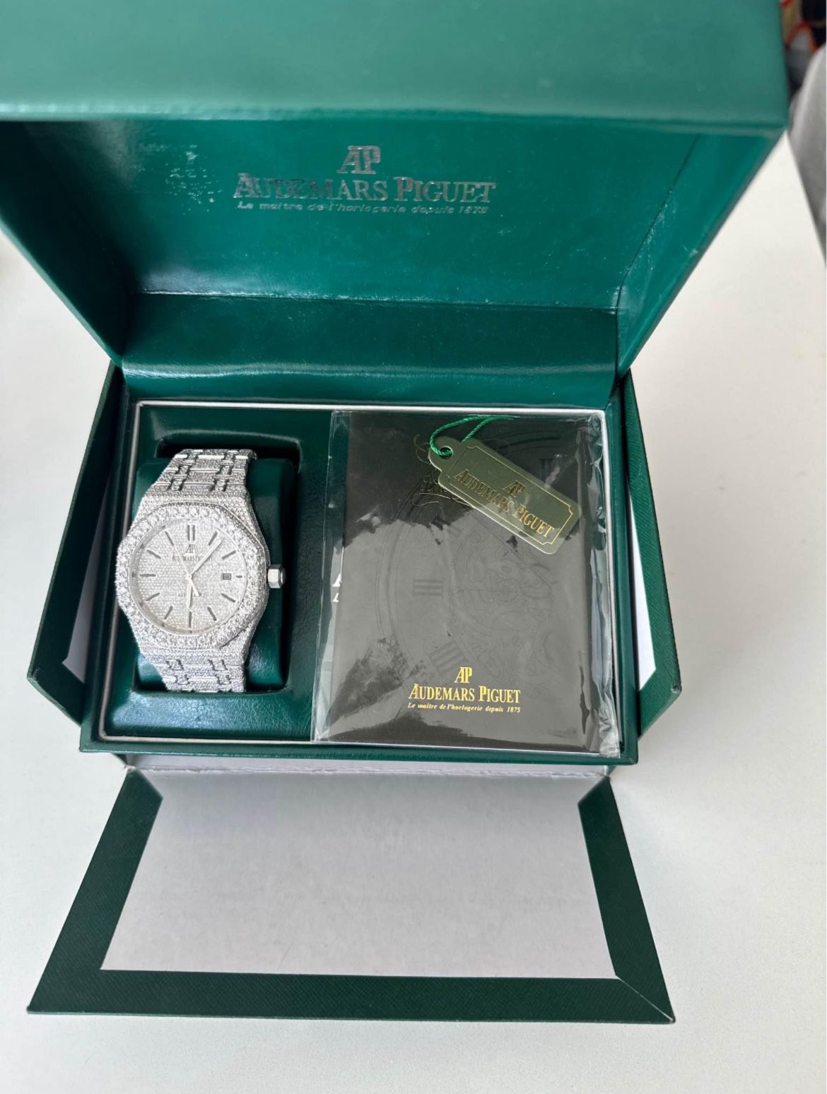 FULLY FLOODED BUS DOWN VVS Moissanite DIAMOND AP ROYAL OAK HIP-POP WATCH