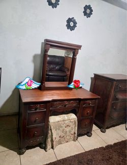 Antique Vanity  dresser and stool set