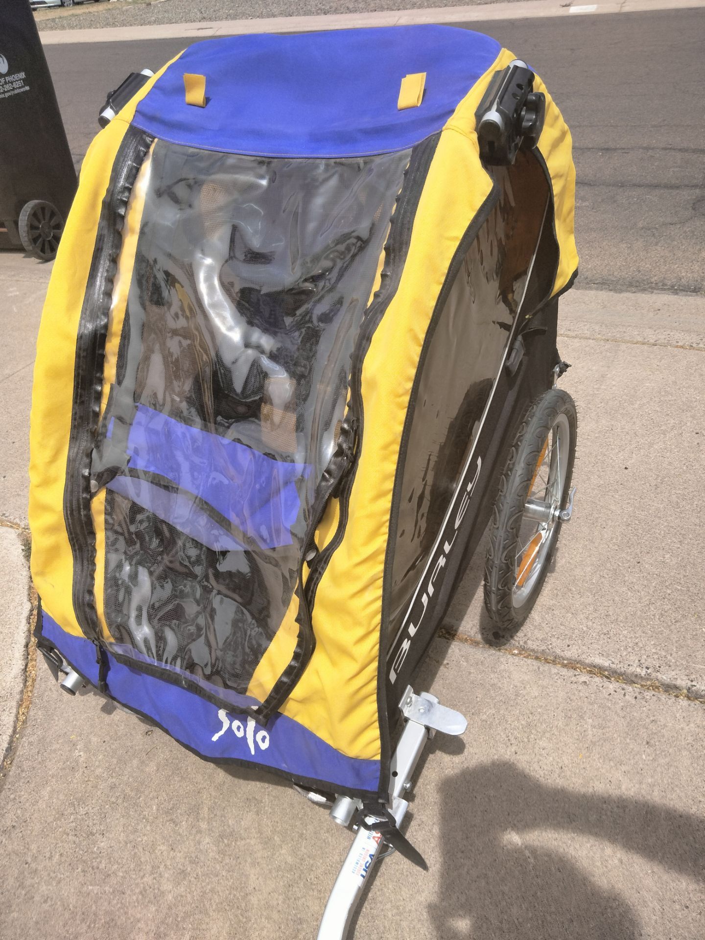 Burley Solo bike trailer as brand new!