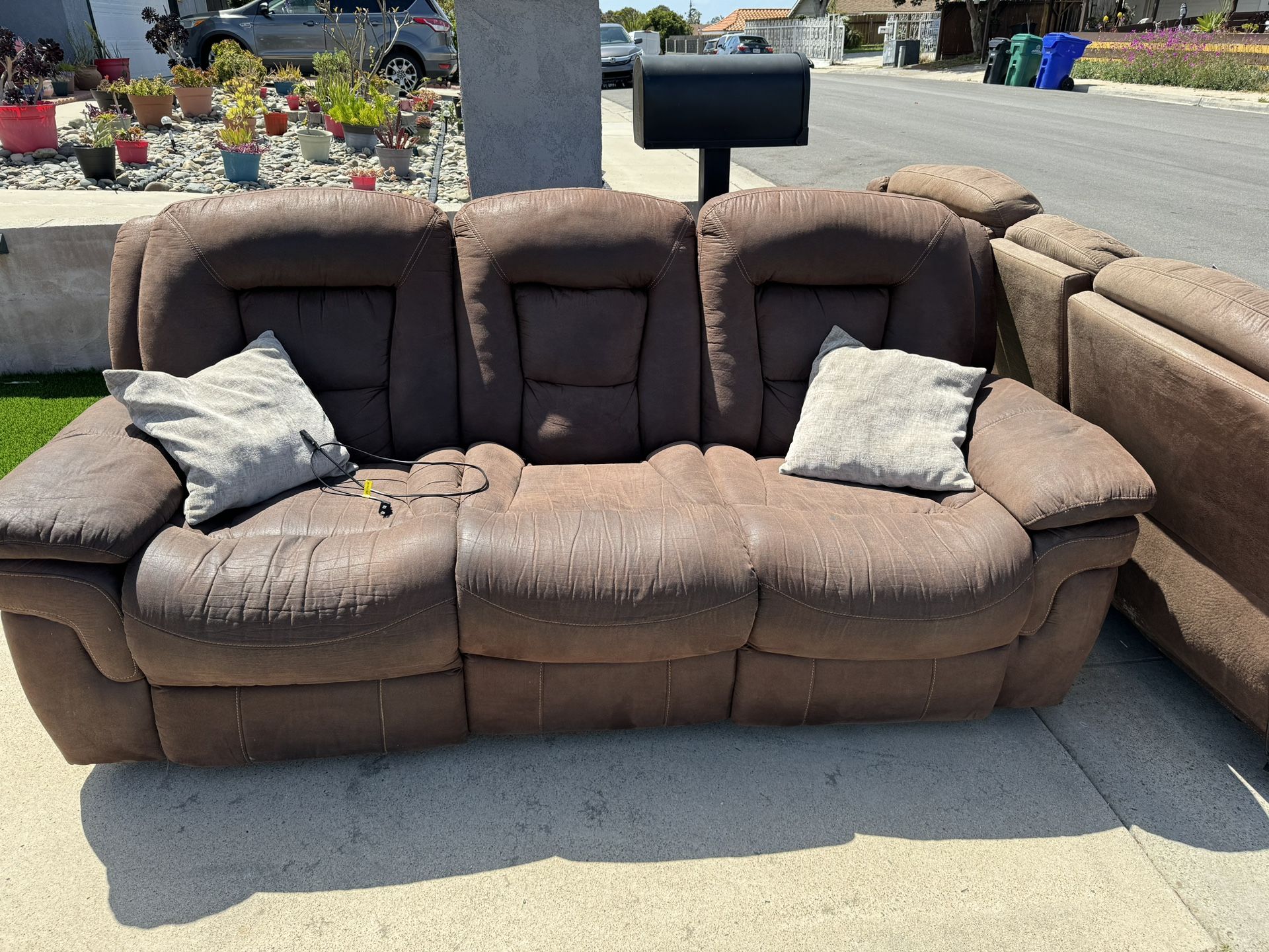 Free Sofa