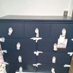 $200 DRESSER AND NIGHTSTAND