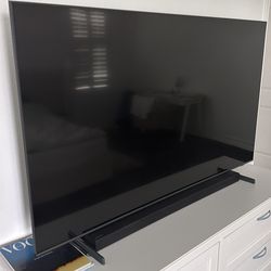 SAMSUNG 65”