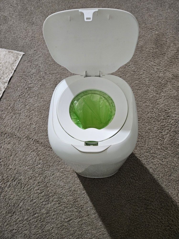 Diaper Genie Dispenser 