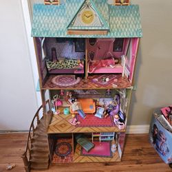Dollhouse And Accessories For Sale 