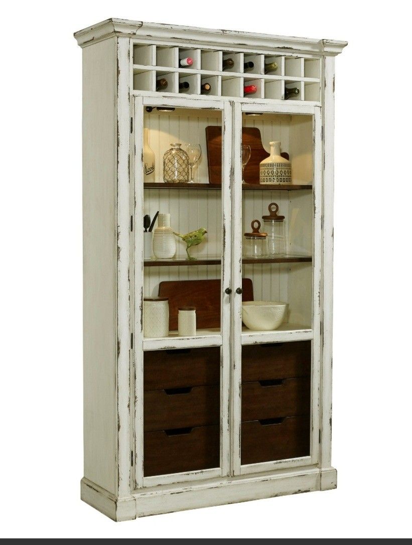 Pulaski Curios Living Room Curio Cabinet