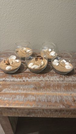 Decor- Center Pieces Used For A Couple Of Hrs. Set Of 5 For $7.00