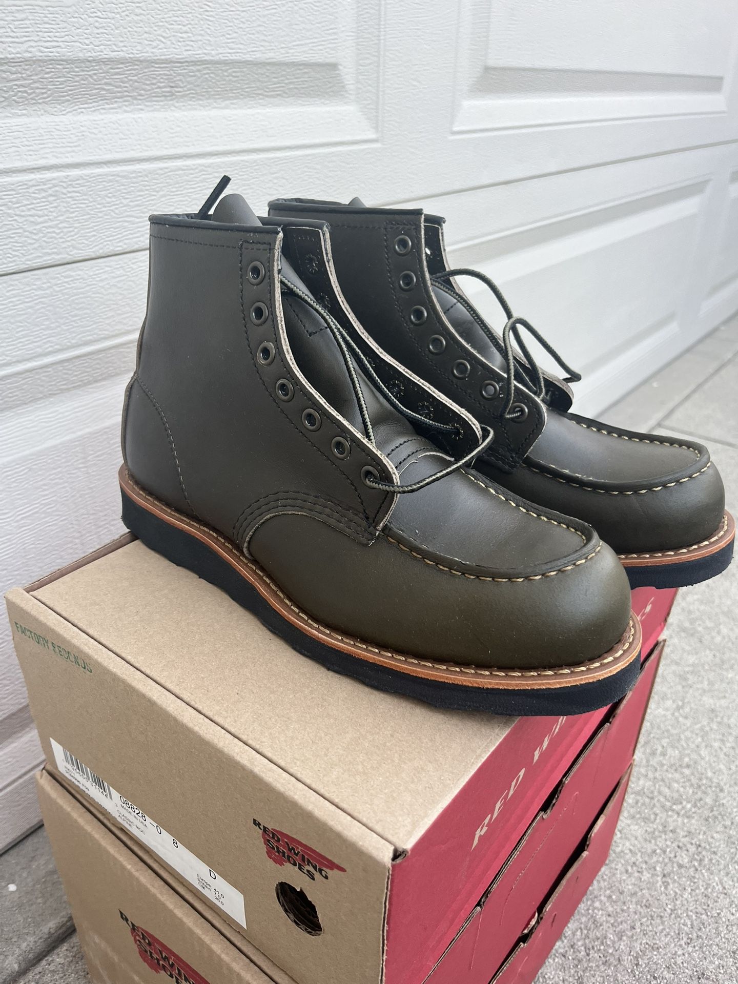 Red Wing 8828 Alpine Portage Leather SIZES ANAILABLE