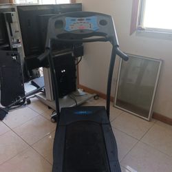 TX 4.9 Sportcraft Treadmill 