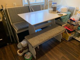 Kitchen nook