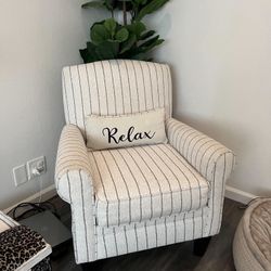 Living Room Accent Chair