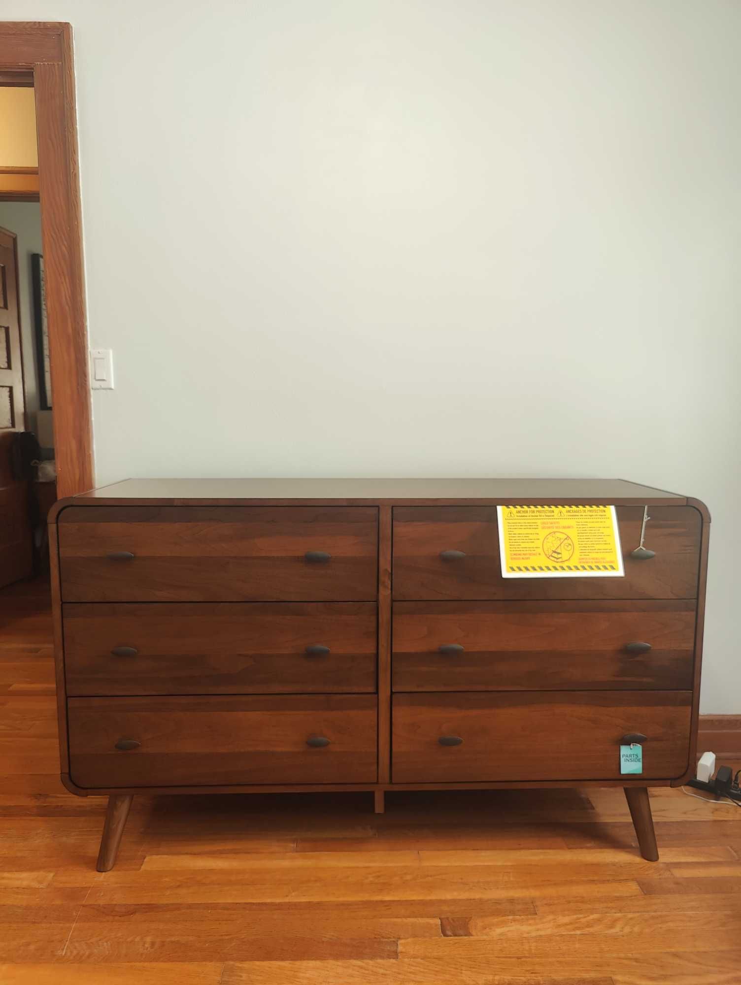 New 61’ Mcm Dresser / Free Delivery