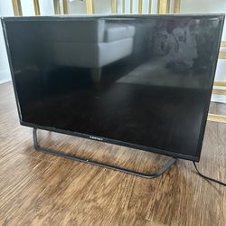 32  inch TV  With Roku Remote 