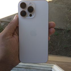 iPhone 16 Pro Max💵