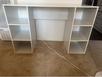 WHITE DESK / 3CUBE SHELF