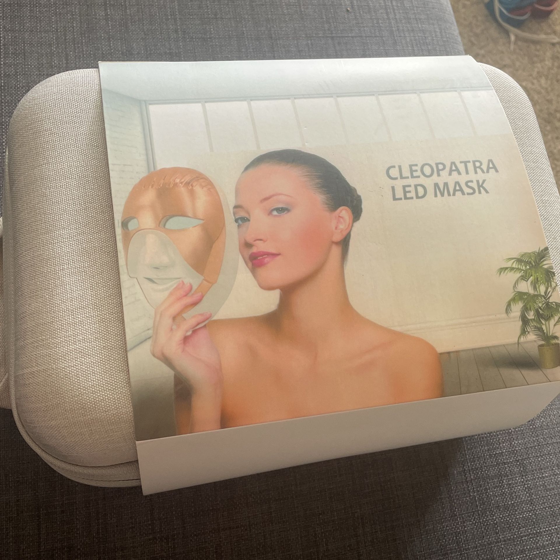 Cleopatra Led Mask - Brand New