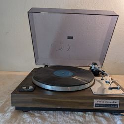 Marantz Record Player Model #6100