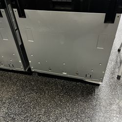 JennAir Panel Ready Built In 24” Dishwasher Open Box 