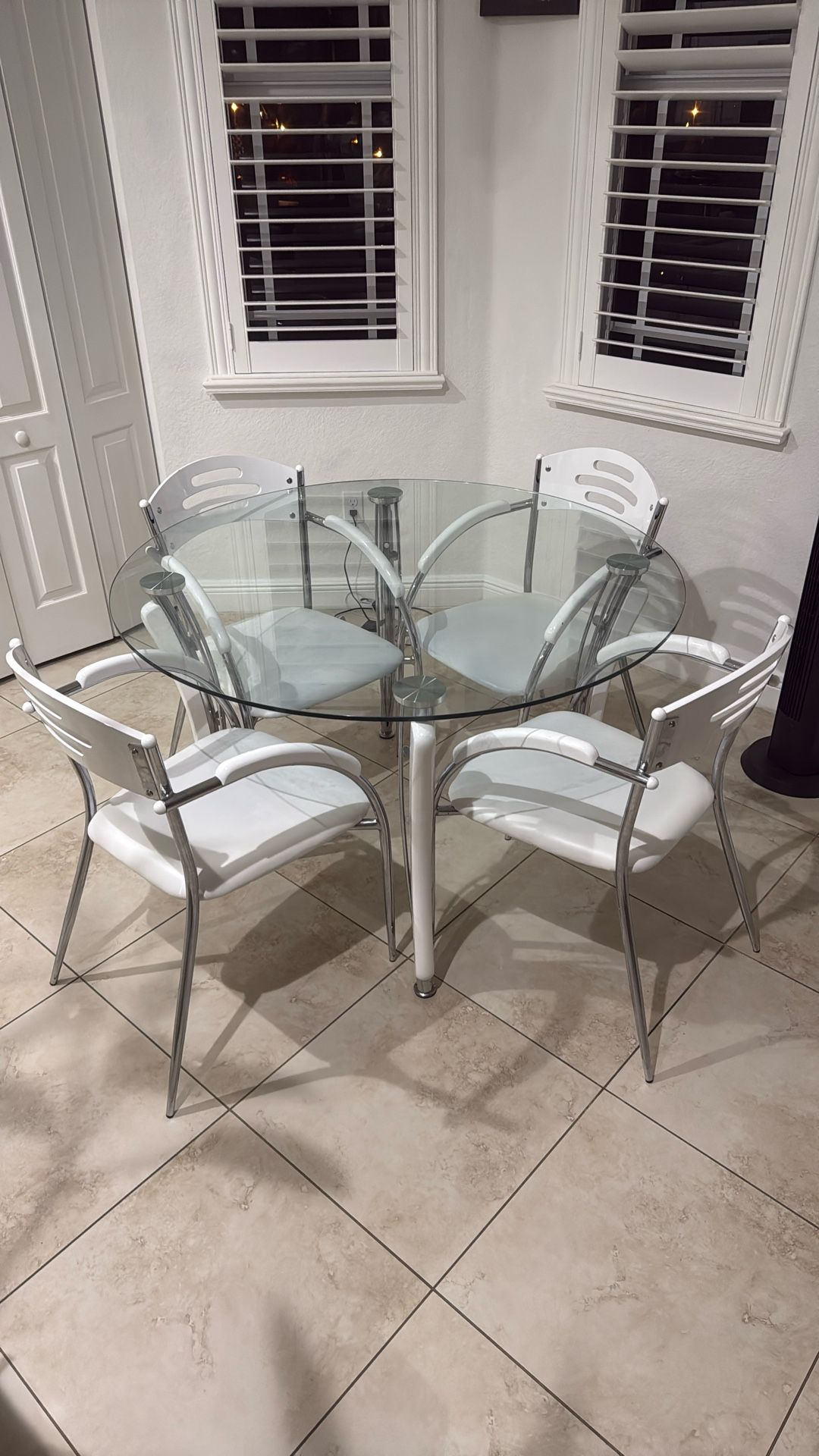 White Dining table and chairs