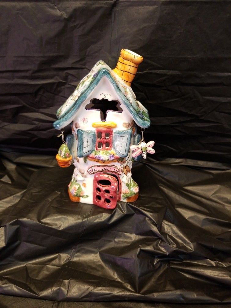 Ceramic DRAGONFLY INN