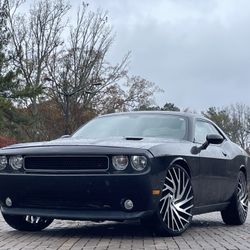 2014 Dodge Challenger Rallye Edition 