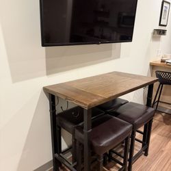 Pub Bar Table With 4 Stools