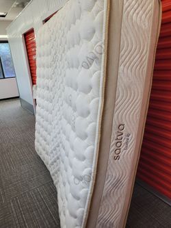 Saatva R-X King Size Mattress Hybrid Bed