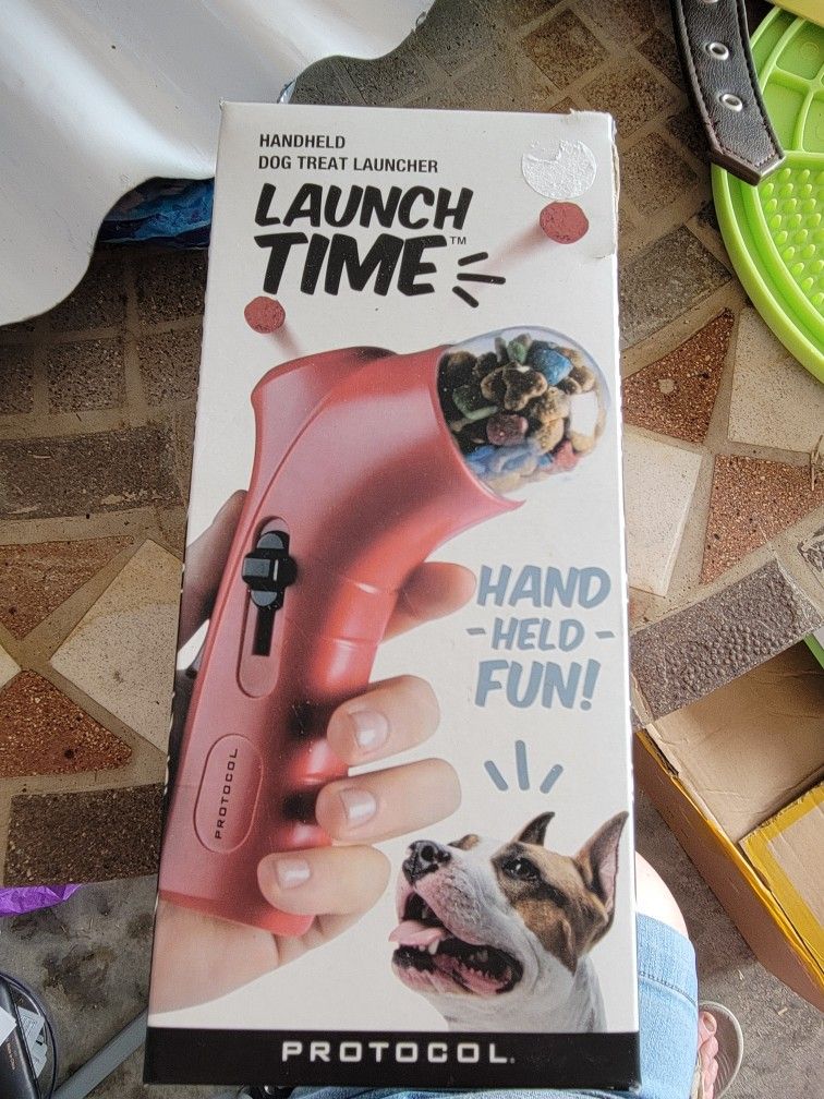 Protocol Launch Time Dog Treat Dispenser