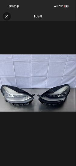 headlight assembly for tesla 3 2017  right and left in perfect condit 200 each