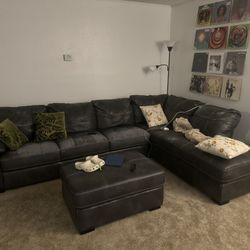 Sectional couch with ottoman 