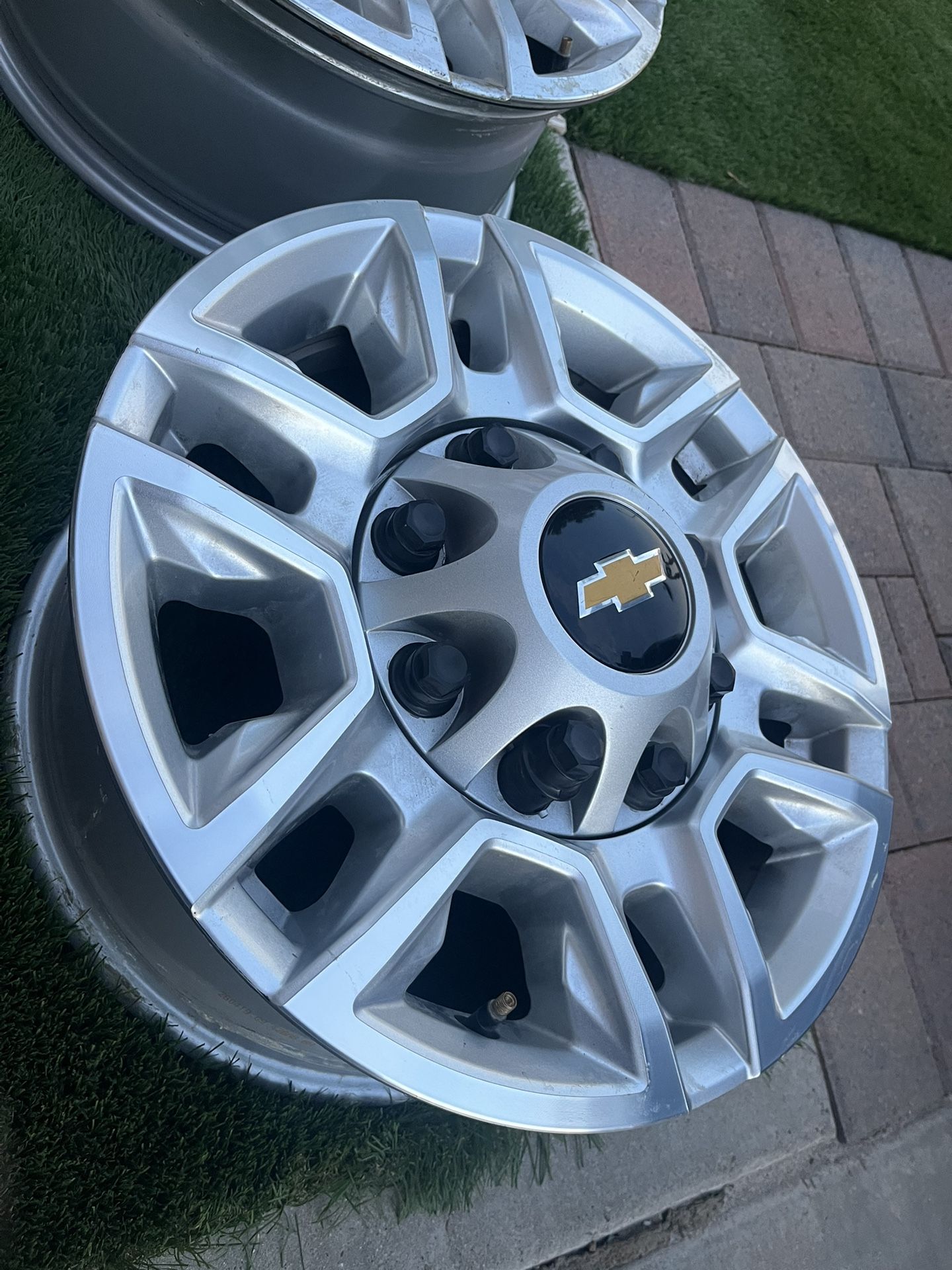 Chevy 2500 Set